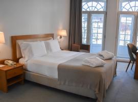 图罗酒店，位于吉马良斯的酒店