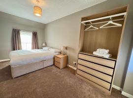 小修道院酒店，位于比尤利的酒店