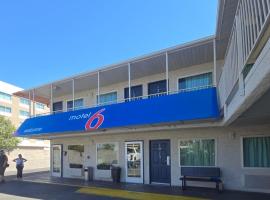 Motel 6 Las Vegas, NV - Strip，位于拉斯维加斯的酒店