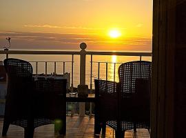 Ericeira Sunset Apartment，位于埃里塞拉的酒店