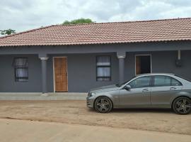 Magoveni Accommodation，位于Mariveni的酒店