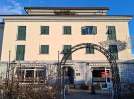 Sarzana Park Hotel，位于萨尔扎纳的酒店