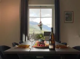 Modern & Stylish Penthouse in Central Voss