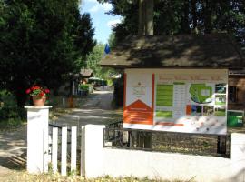Camping Smile & Braudieres，位于Mézières-sous-Lavardin的酒店