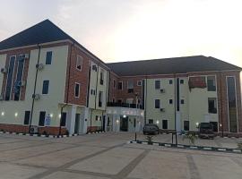 Hotel Enigma，位于奥韦里的酒店