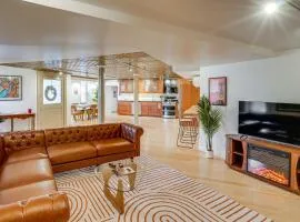 Walk to Athens Riverfront Park! Modern-Retro Apt