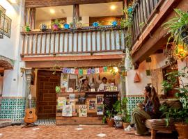 Oripando Hostel，位于格拉纳达的酒店