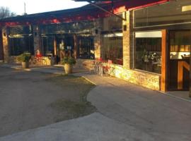 Posada Miralejos，位于特拉皮奇的酒店