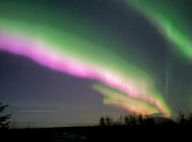 Large cabin 4 rooms with Hekla volcano view，位于海拉的酒店