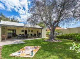 Sheoak on Wedge - Well Appointed Property Close To Beach