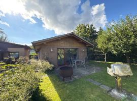 Bungalow im Garten in Wiek，位于吕根岛上的维克的乡村别墅