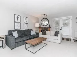 Alpine Cove - Condo in Collingwood - Sleeps 6