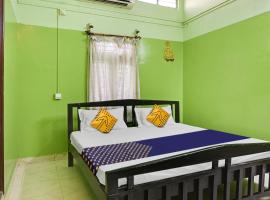 OYO Hotel Shree Renuka Residency Lodge，位于Hāveri的酒店