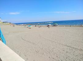 Apartamento Peñalver 813，位于托罗克斯科斯塔的酒店