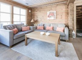 Stranda Fjellgrend 3 bedrooms - 68A，位于斯特兰达的酒店