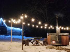 TaaliHomes Vanaküla Puhkemaja - Saun ja kümblustünn hinnas，位于Vanaküla的酒店