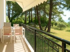 Thassos Cozy Nests - Escape Amidst Greenery，位于基尼拉的酒店