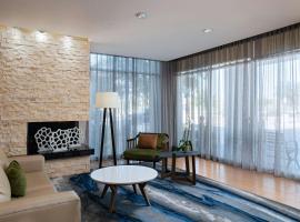 圣马科斯奥斯汀万豪费尔菲尔德套房酒店，位于圣马科斯的酒店