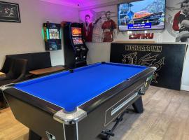 The Highgate inn and Hotel，位于彭布罗克的酒店