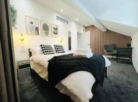 Yastayzzz at Brand New Apartment 4 Worcester House & Free Parking