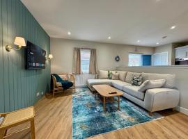 Priory Castle Bungalow, Tynemouth，位于泰恩茅斯的酒店