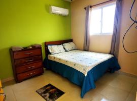 hotel las yayas la vega，位于拉维加的酒店