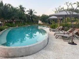 Luxury Oceanfront Escape