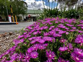 Eaglehawk Park Canberra，位于堪培拉的酒店