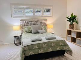 Oasis by the Bay - 4 bedroom Beach House，位于科莱特的酒店