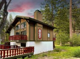 3390 Pine Hill Road home，位于Stateline的酒店