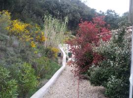 Les Garrigues Bleues，位于Tornac的住宿加早餐旅馆