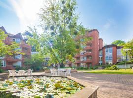 GDA Hildastift am Kurpark，位于威斯巴登的带泳池的酒店