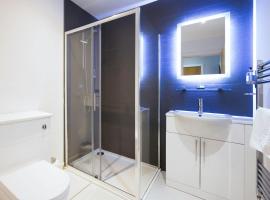 Crown Hotel & Bar，位于因弗内斯的酒店