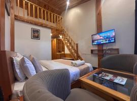 Dwaper Palace A Luxury Property Near Library Chowk, Mussoorie，位于穆索里的酒店