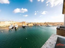 Stunning Holiday Home with Gorgeous Harbour Views，位于森格莱阿的酒店