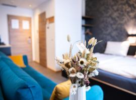 Motel Q，位于耶斯特滕的酒店