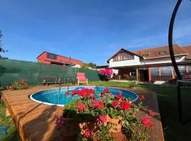 Apartment in the Heart of Natur with Parking and Garden