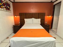 HOTEL ZAPOTLAN，位于古斯曼城的酒店