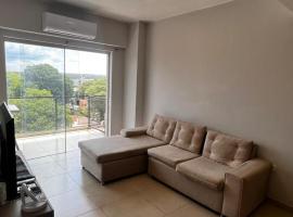 Dpto de dos habitaciones San Lorenzo centro，位于圣洛伦索的酒店