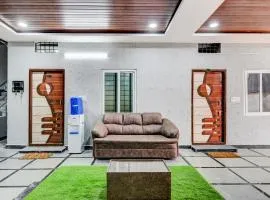 Hotel O by OYO BSR RoyalStay Super Luxury Hotel Rooms