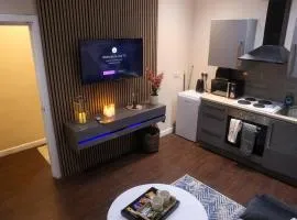 Spacious High street Apartment