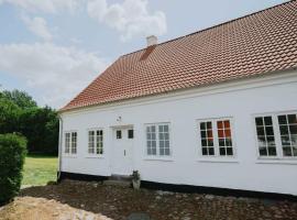 Stay In Hindemaes Historic Managers House，位于Ullerslev的酒店