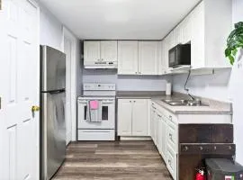 Cozy 2-BR Abby's Lodge in Downtown Fredericton