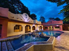 เขาใหญ่ฮาร์ทแลนด์ khaoyai heartland，位于Ban Tha Maprang的酒店