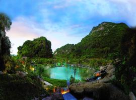 万雅岚温泉度假村 ，位于怡保的带泳池的酒店