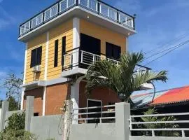 Tiny House in Moalboal Saavedra