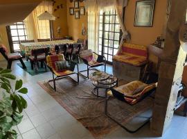 Cabaña Juanita a 15min de la plaza，位于萨迈帕塔的酒店