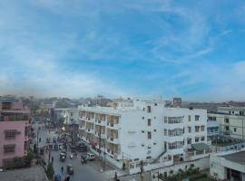 Shri Thakur Ji Niketan Near ISKCON Vrindavan，位于范兰德凡的酒店