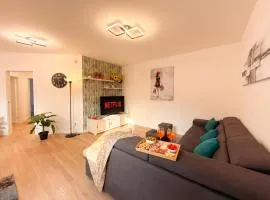 ISEO LAKE ESCAPE - 2BR, Terrace, Air Conditioning & Fast Wi-Fi