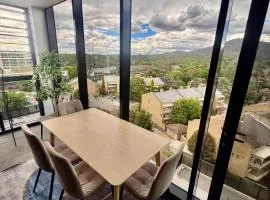 2BR-2BR-2Cars -CBD-Pool-sleeps 6